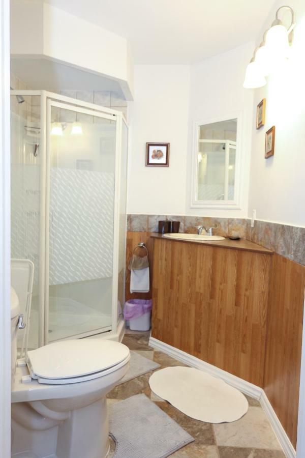 Cedar Drive Inn Crysler Dış mekan fotoğraf