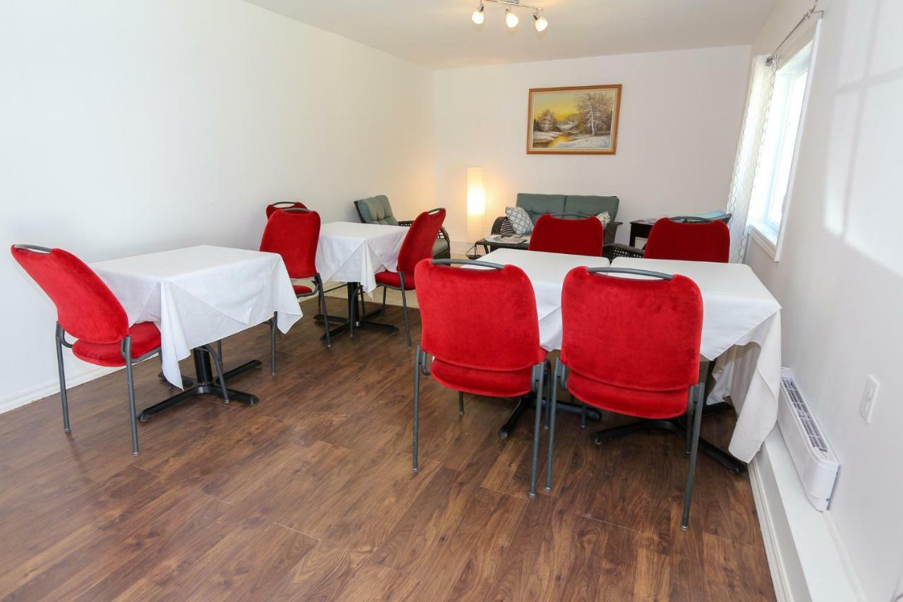 Cedar Drive Inn Crysler Dış mekan fotoğraf