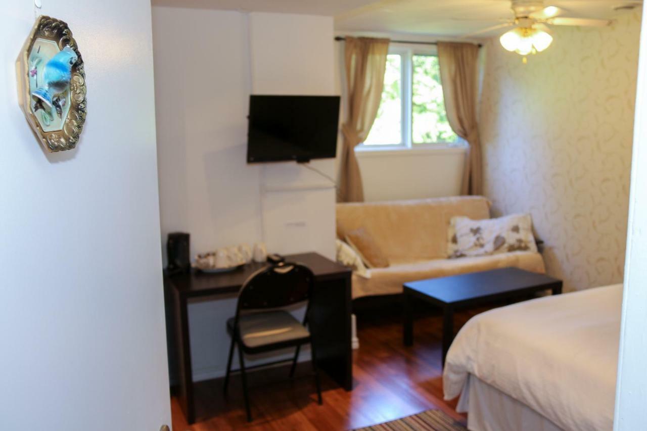 Cedar Drive Inn Crysler Dış mekan fotoğraf